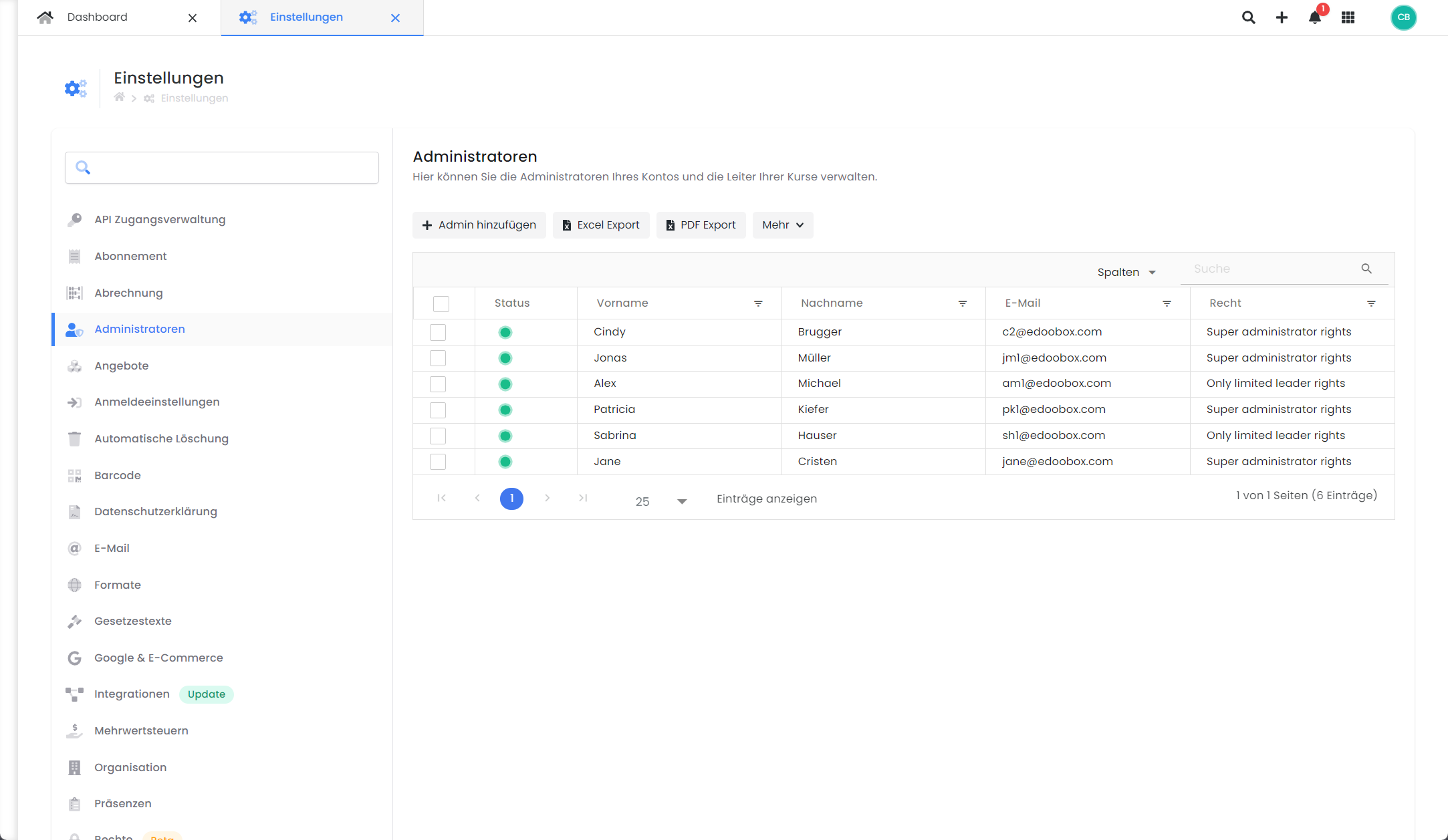 Benutzeroberfläche in edoobox, dem Online-Buchungssystem. Admin befindet sich in den globalen Einstellungen in der Liste der im System erstellten Admins. Es sind verschiedene Admins mit ihren zugehörigen Namen, E-Mail-Adressen und Rollenberechtigungen sichtbar.