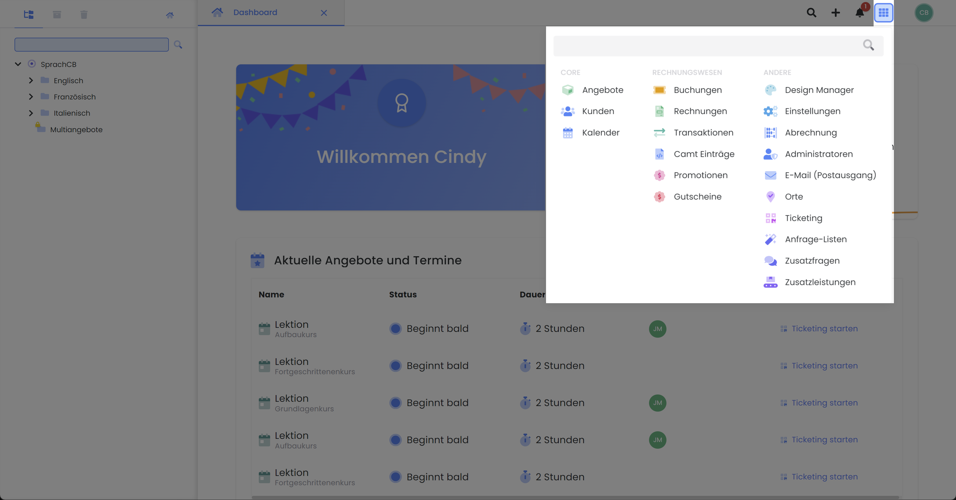 Detaillierte Ansicht der Benutzeroberfläche von edoobox, dem Online-Buchungssystem. Die verschiedenen Menüpunkte der Appmenüs in der Hauptnavigation sind hervorgehoben, die zur effizienten Navigation dienen.