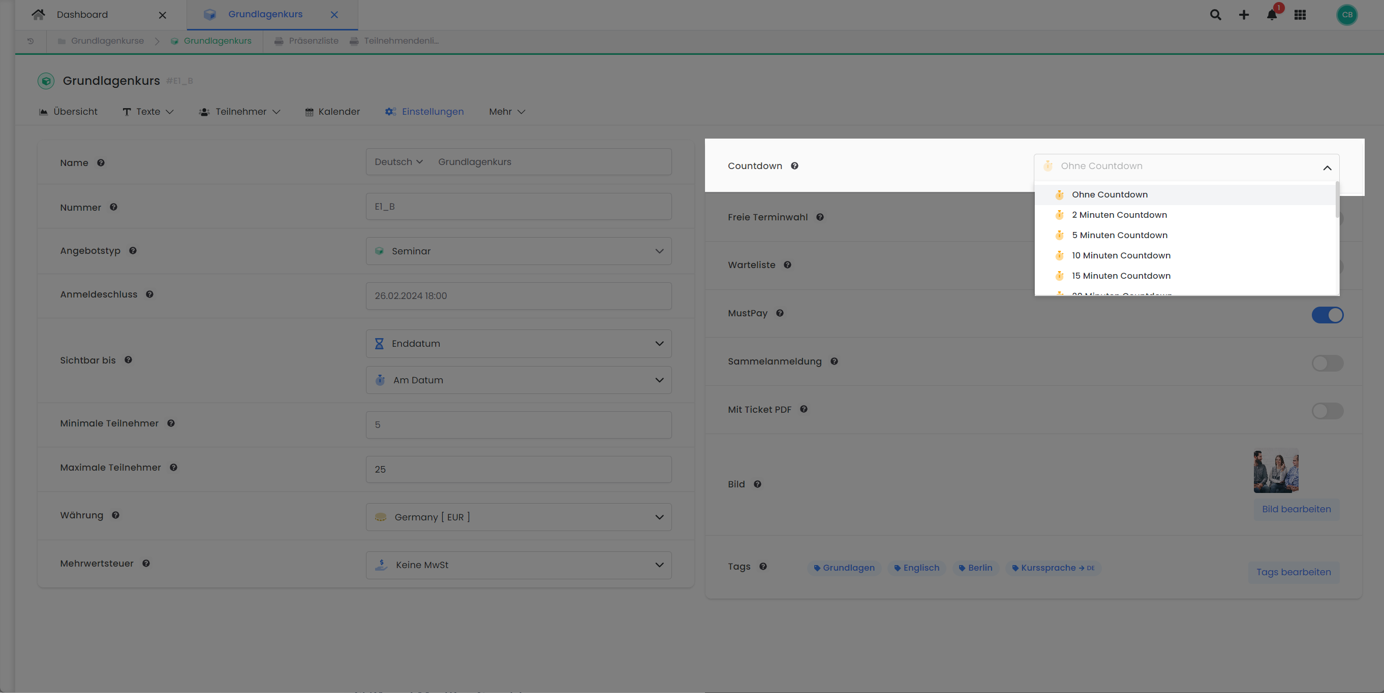 This image shows the user interface of edoobox, the online booking system. It shows in the offer settings where the countdown for an offer can be activated.